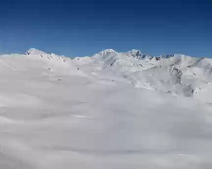 2016-01-23_09 Au sommet du Quermoz, le Crêt du Rey, avec le Mont Blanc au loin